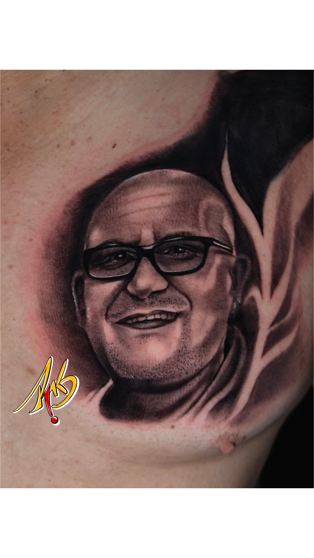 Realistic memorial portrait tattoo by Ramón Santiago at R INKS ARTS in Bayamón, Puerto Rico